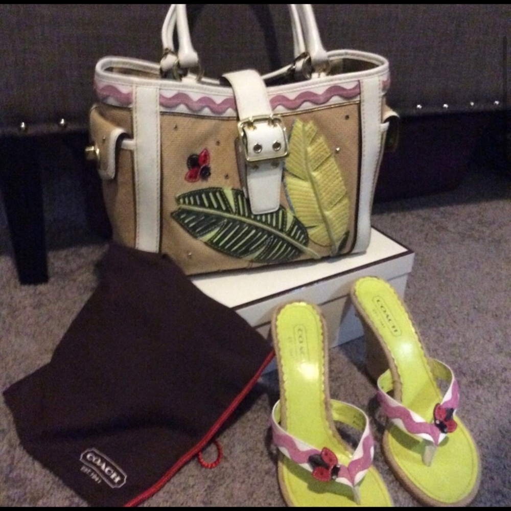 Authentic Coach Matching Sandals and Purse 👜 👡